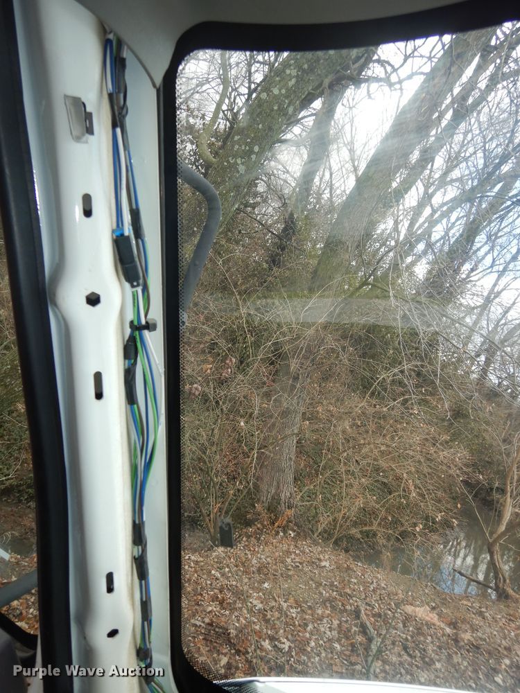 image for item DK7557 2014 International TerraStar  dump truck