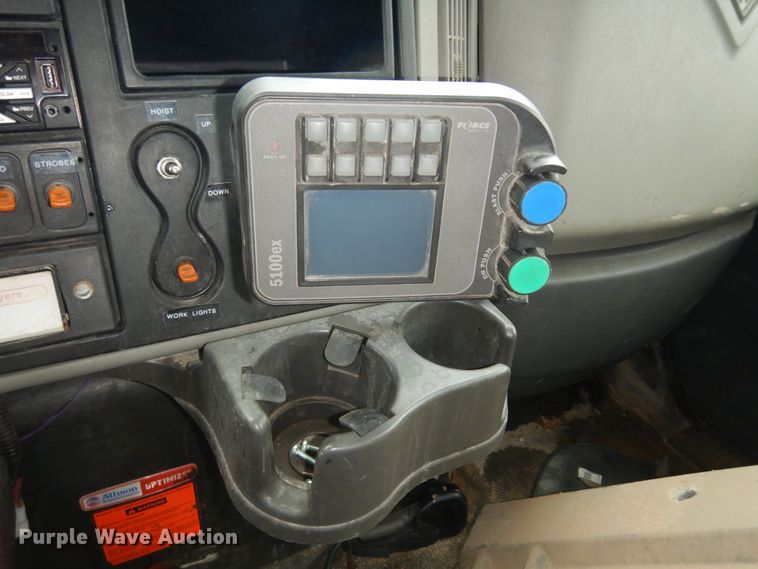 image for item DK7558 2015 International TerraStar  dump truck