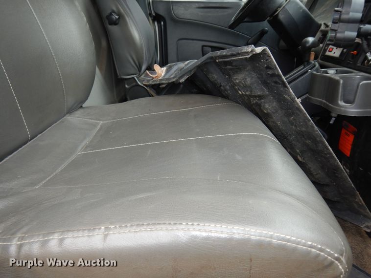 image for item DK7558 2015 International TerraStar  dump truck