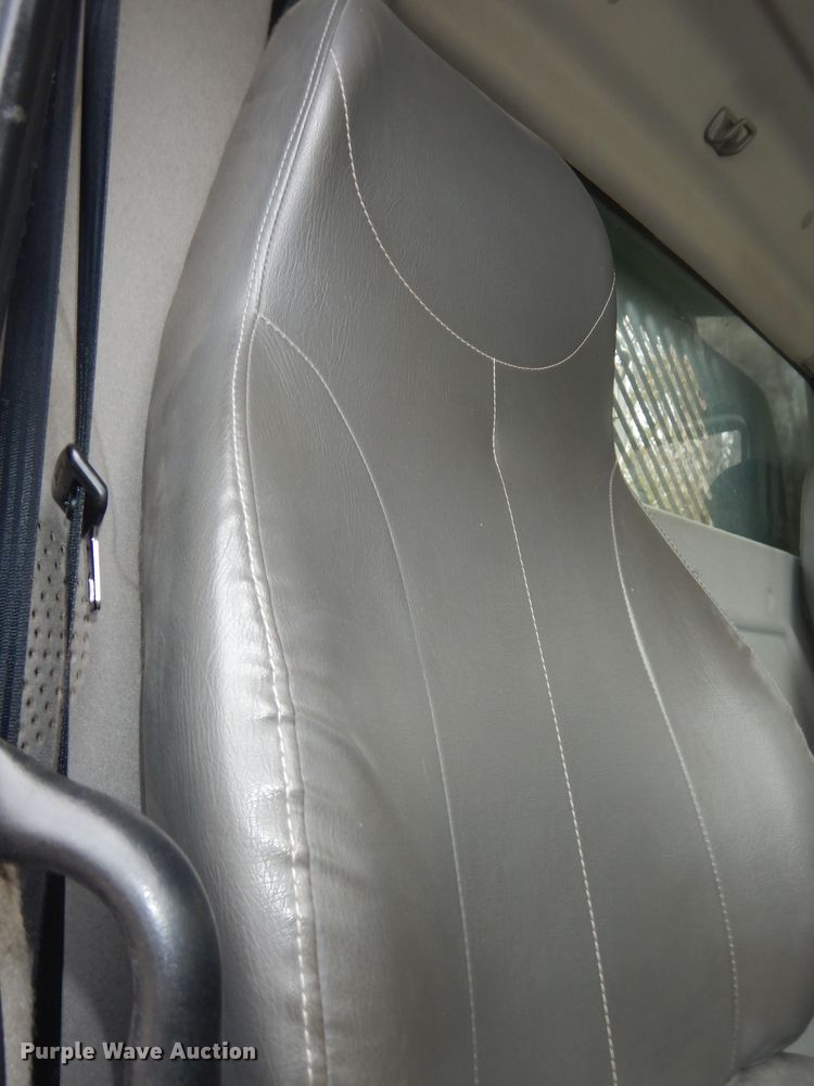 image for item DK7558 2015 International TerraStar  dump truck