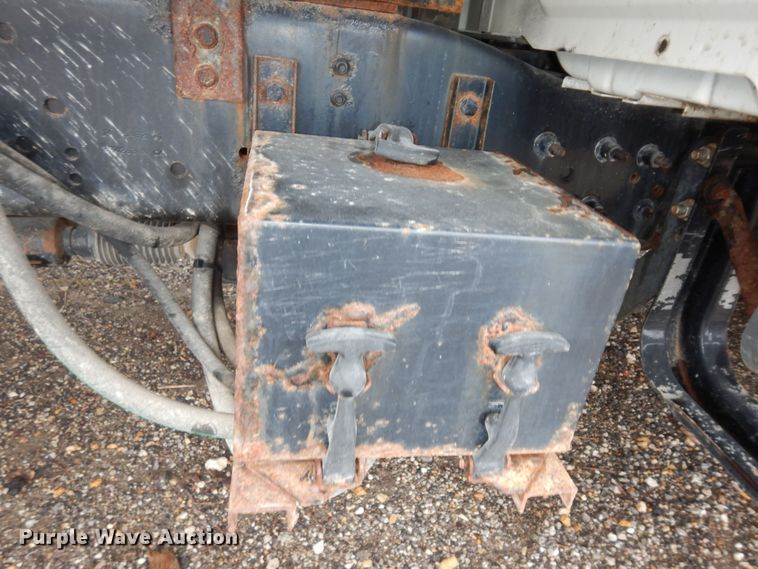 image for item DK7558 2015 International TerraStar  dump truck