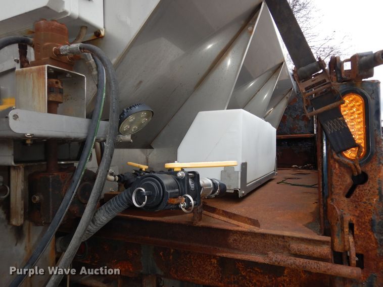 image for item DK7558 2015 International TerraStar  dump truck