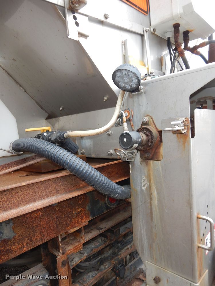 image for item DK7558 2015 International TerraStar  dump truck