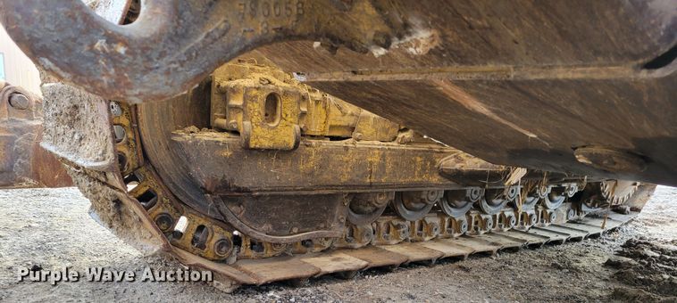image for item DM8165 1983 Caterpillar D6D  dozer
