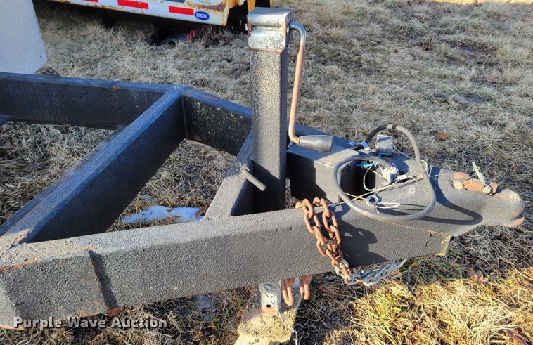 image for item DM8168 2005 H&H Trailers  enclosed cargo trailer