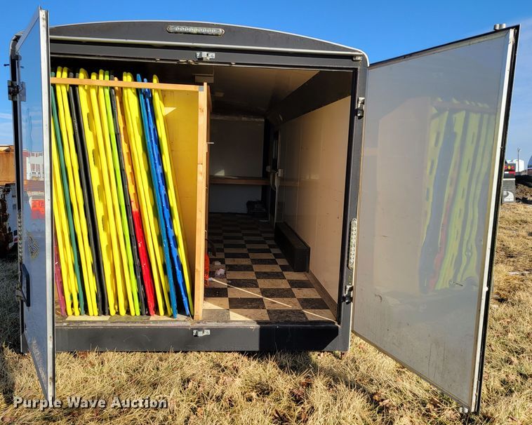 image for item DM8168 2005 H&H Trailers  enclosed cargo trailer