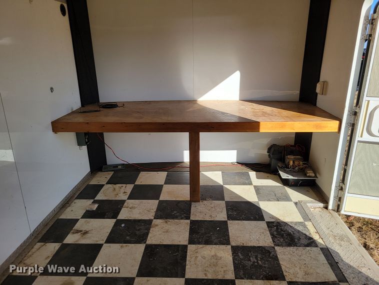 image for item DM8168 2005 H&H Trailers  enclosed cargo trailer