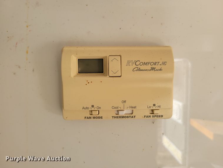 image for item DM8168 2005 H&H Trailers  enclosed cargo trailer