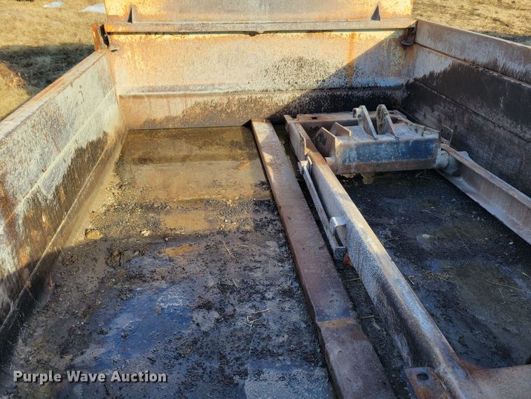 image for item DM8170 Heil SL5YD10  dump bed