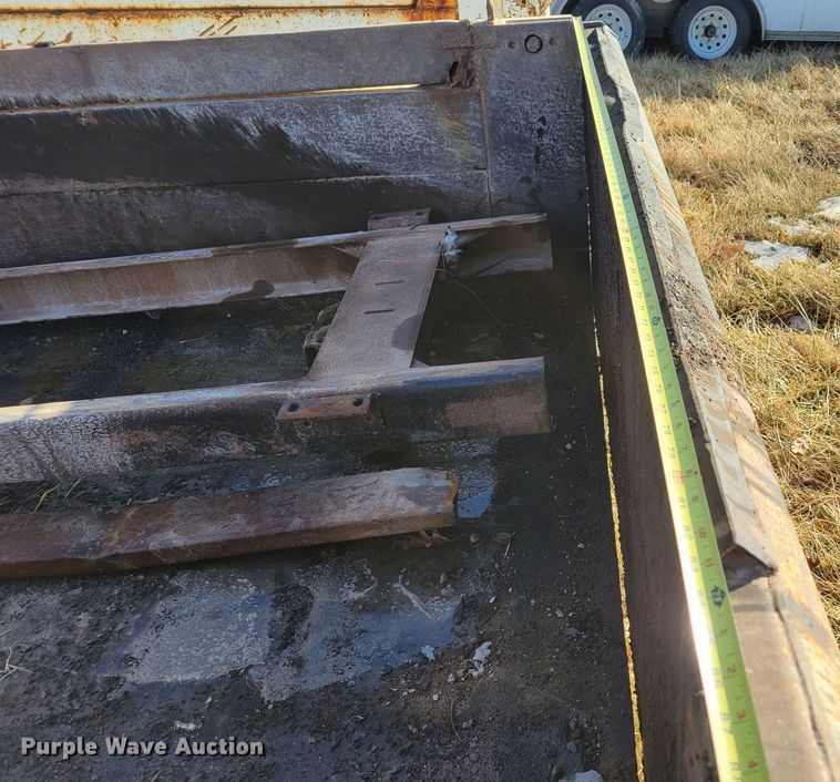 image for item DM8170 Heil SL5YD10  dump bed