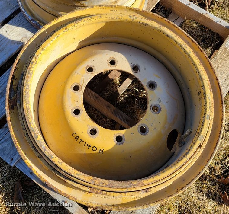 image for item DM8171 (2) wheels