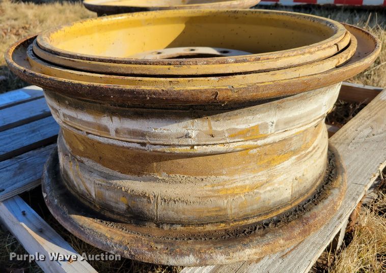 image for item DM8171 (2) wheels