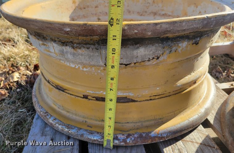 image for item DM8171 (2) wheels