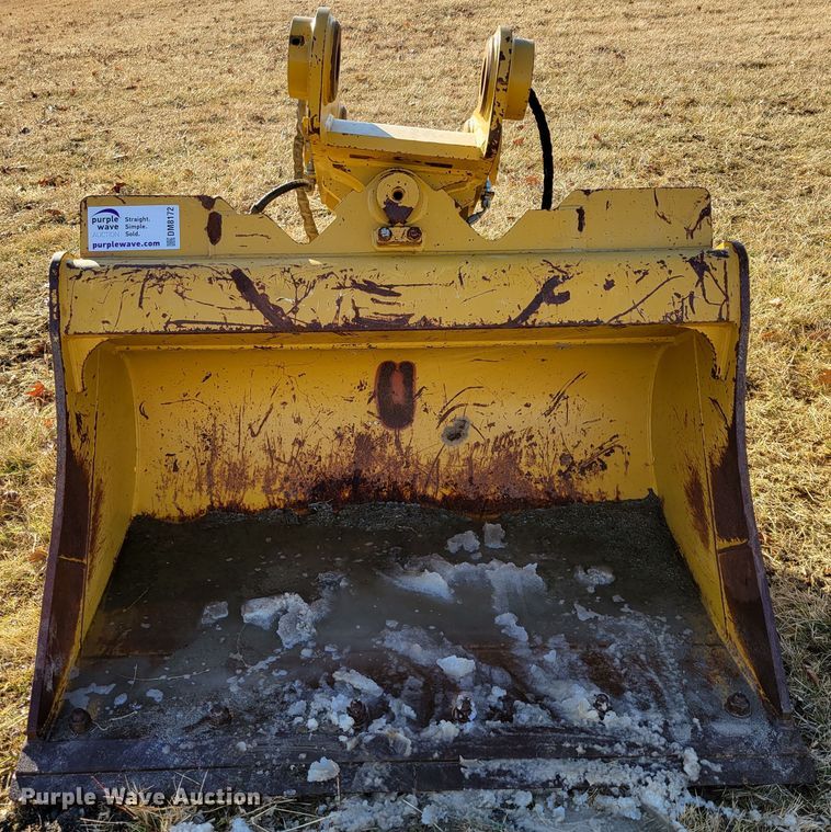 image for item DM8172 2018 Caterpillar  excavator bucket