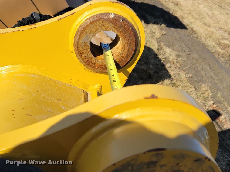 image for item DM8172 2018 Caterpillar  excavator bucket