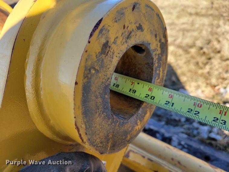 image for item DM8172 2018 Caterpillar  excavator bucket