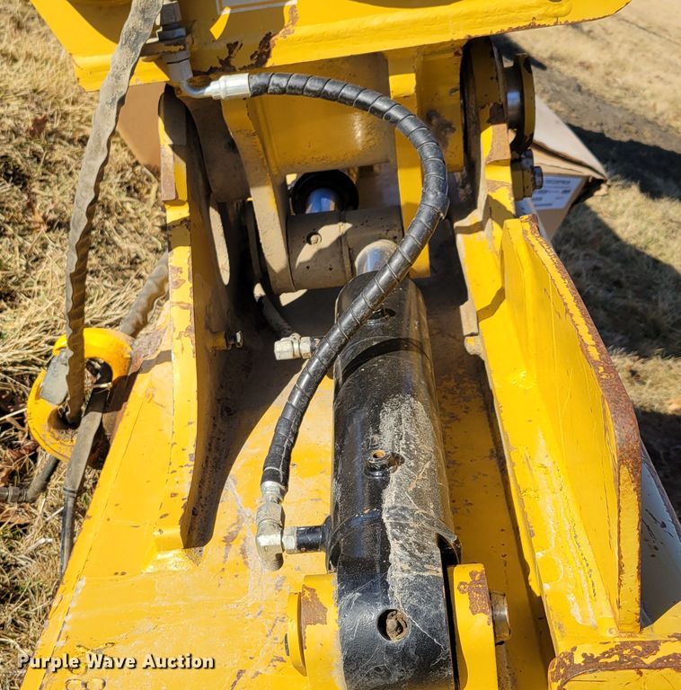 image for item DM8172 2018 Caterpillar  excavator bucket