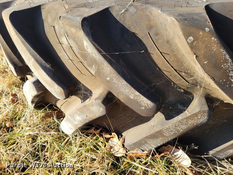 image for item DM8173 (2) 480/85R34 tires