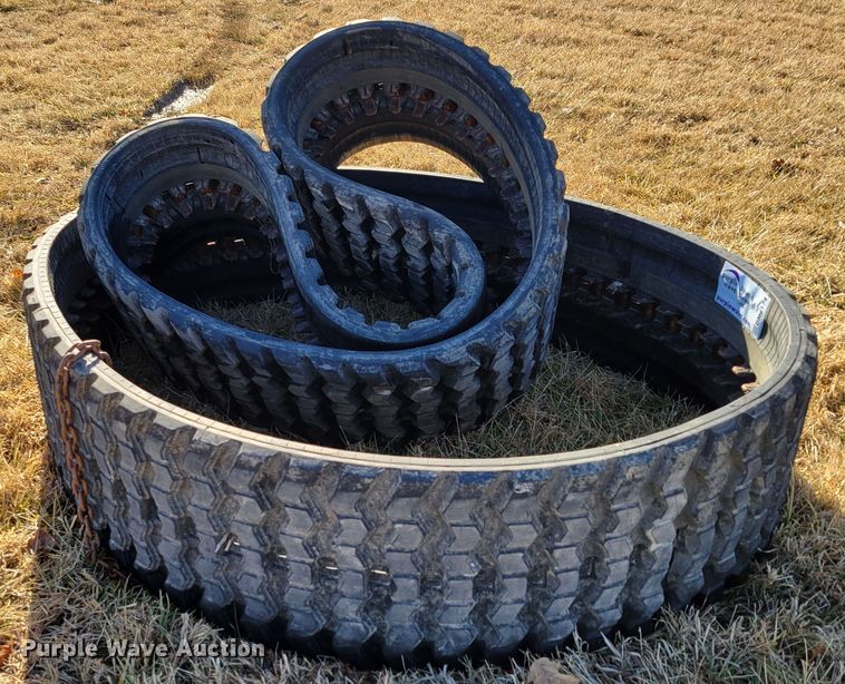 image for item DM8174 (2) 18" W skid steer tracks