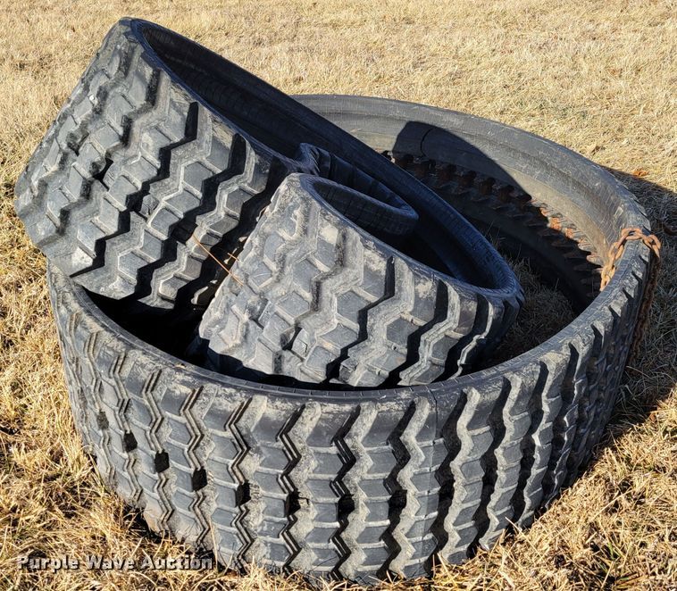 image for item DM8174 (2) 18" W skid steer tracks