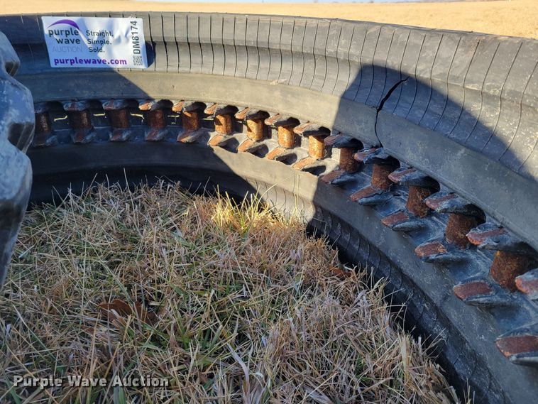 image for item DM8174 (2) 18" W skid steer tracks