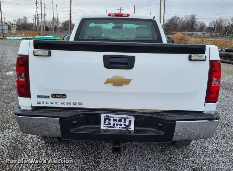 image for item DO3526 2011 Chevrolet Silverado 1500 pickup truck