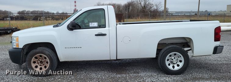 image for item DO3526 2011 Chevrolet Silverado 1500 pickup truck