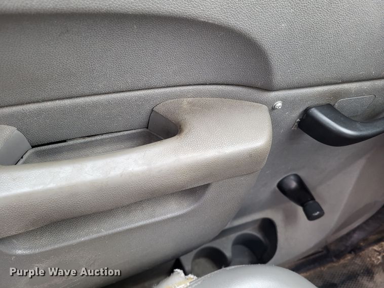 image for item DO3526 2011 Chevrolet Silverado 1500 pickup truck