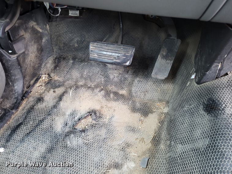 image for item DO3526 2011 Chevrolet Silverado 1500 pickup truck