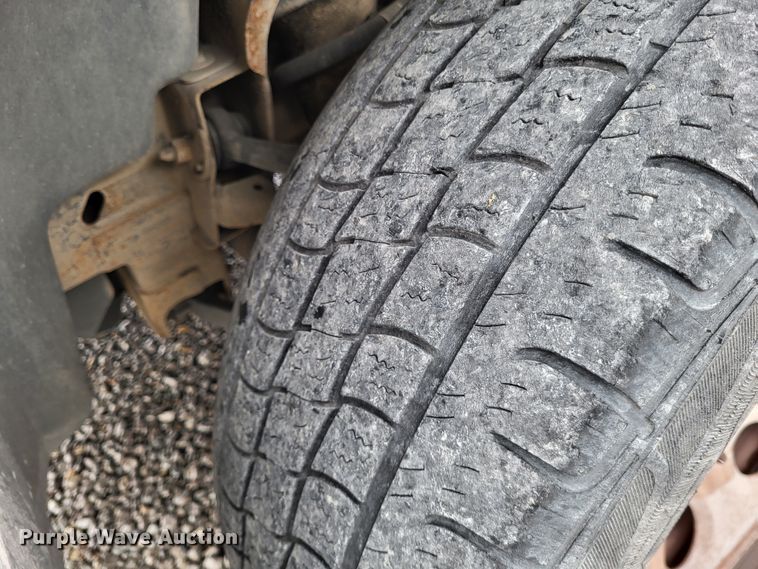 image for item DO3526 2011 Chevrolet Silverado 1500 pickup truck