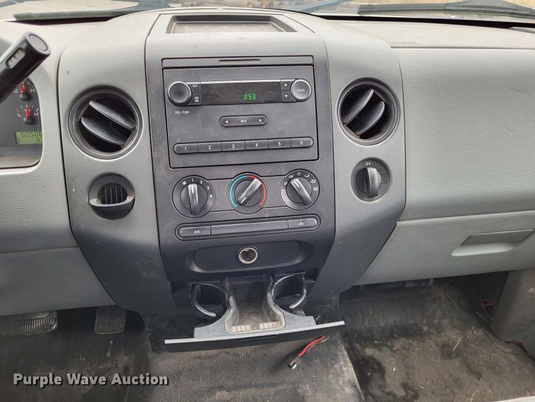 image for item DO3527 2007 Ford F150 XL  SuperCab pickup truck