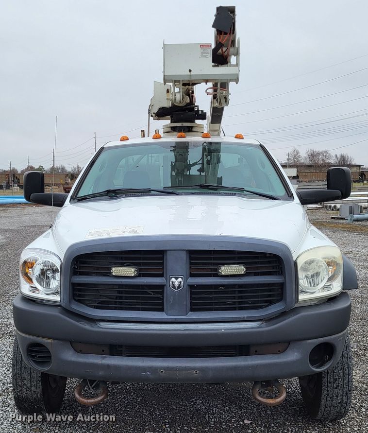 image for item DO3528 2010 Dodge Ram 5500  bucket truck