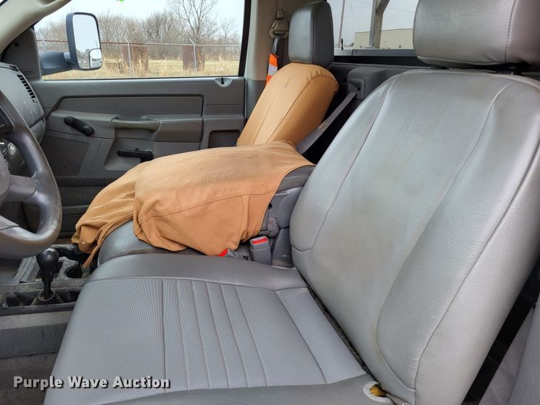 image for item DO3528 2010 Dodge Ram 5500  bucket truck