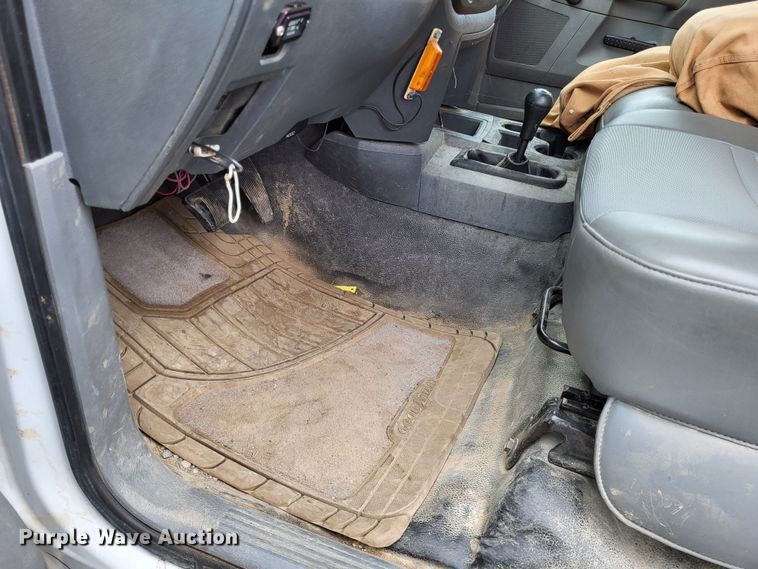 image for item DO3528 2010 Dodge Ram 5500  bucket truck