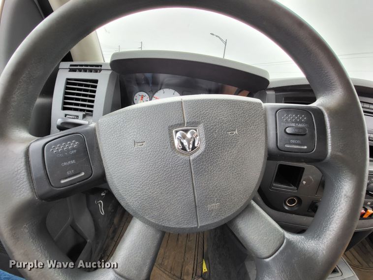 image for item DO3528 2010 Dodge Ram 5500  bucket truck