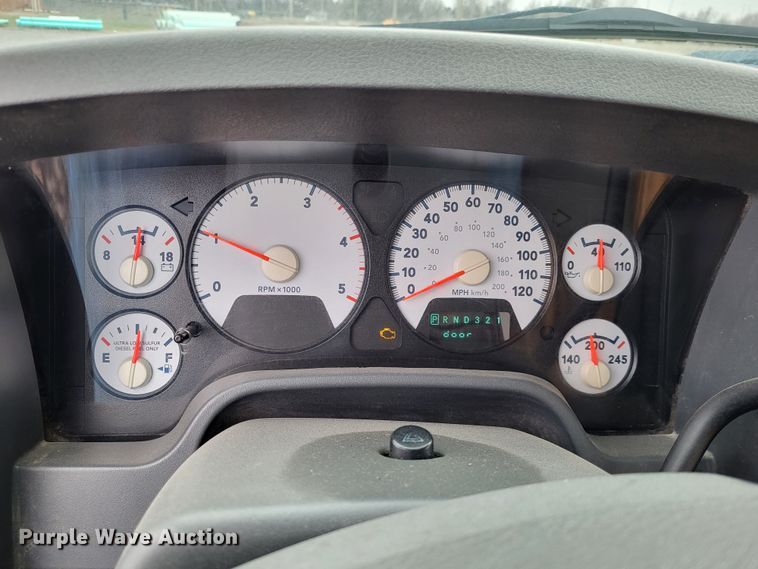 image for item DO3528 2010 Dodge Ram 5500  bucket truck