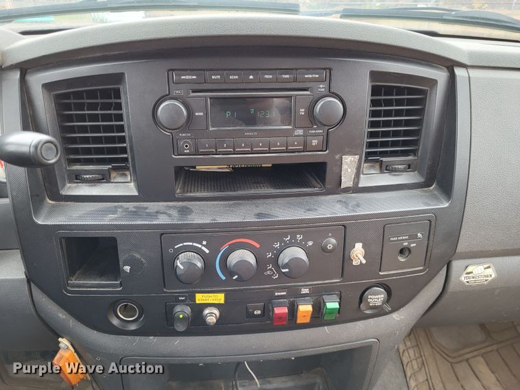 image for item DO3528 2010 Dodge Ram 5500  bucket truck