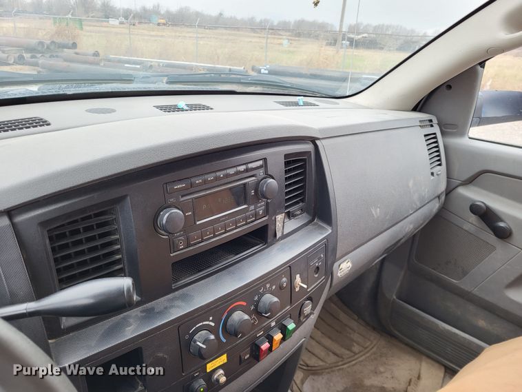 image for item DO3528 2010 Dodge Ram 5500  bucket truck