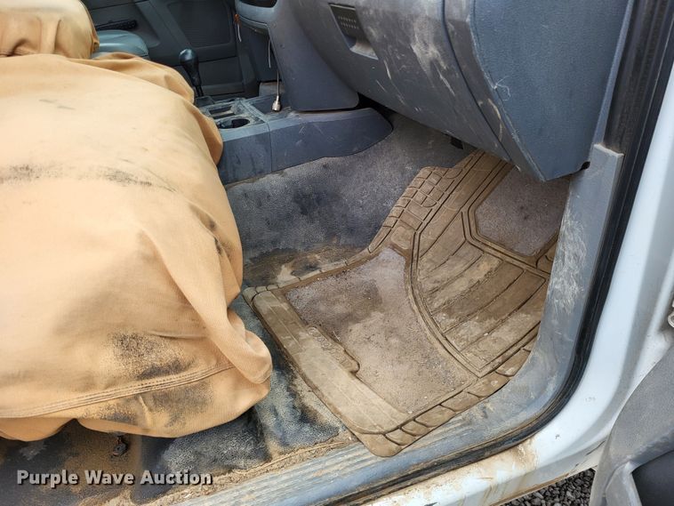 image for item DO3528 2010 Dodge Ram 5500  bucket truck