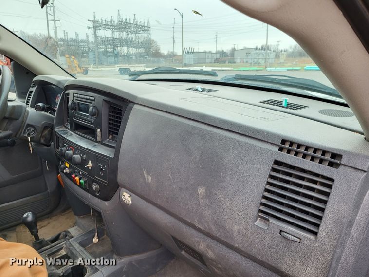 image for item DO3528 2010 Dodge Ram 5500  bucket truck