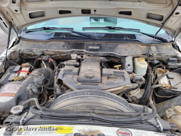 image for item DO3528 2010 Dodge Ram 5500  bucket truck