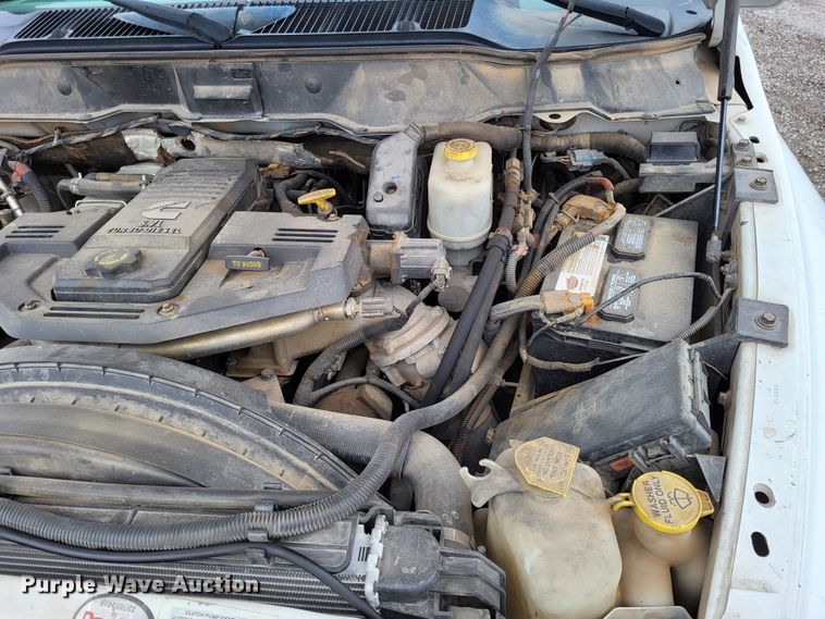 image for item DO3528 2010 Dodge Ram 5500  bucket truck