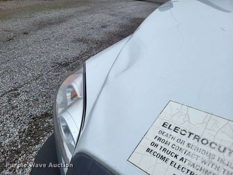 image for item DO3528 2010 Dodge Ram 5500  bucket truck