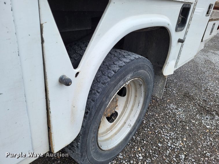 image for item DO3528 2010 Dodge Ram 5500  bucket truck