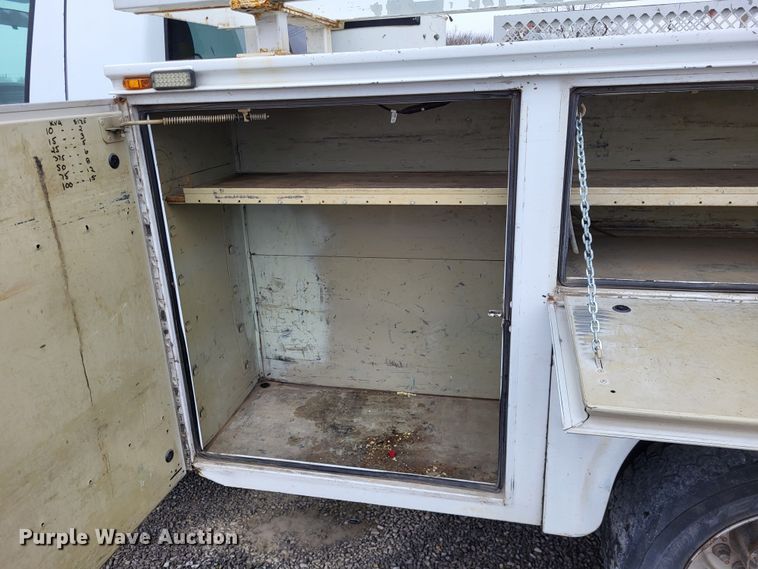 image for item DO3528 2010 Dodge Ram 5500  bucket truck