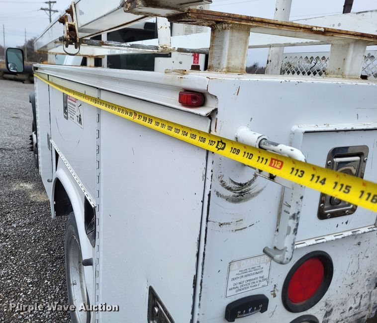 image for item DO3528 2010 Dodge Ram 5500  bucket truck