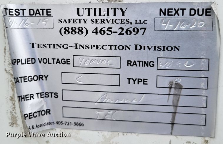 image for item DO3528 2010 Dodge Ram 5500  bucket truck