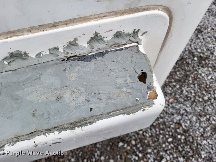 image for item DO3528 2010 Dodge Ram 5500  bucket truck