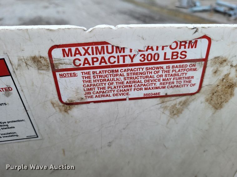 image for item DO3528 2010 Dodge Ram 5500  bucket truck