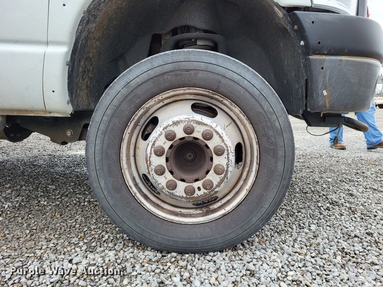 image for item DO3528 2010 Dodge Ram 5500  bucket truck